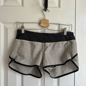 Lululemon Women’s Run Speed Up Short Stripe Print Size 6